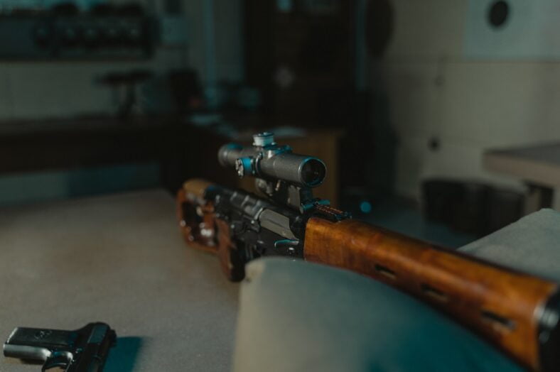 Rifle scope used for precision shooting and accuracy practice